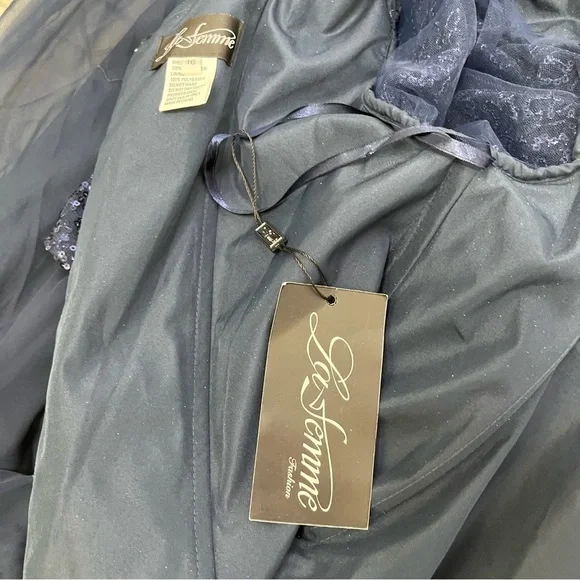 La Femme Chiffon and Sequin A Line Gown Faux Wrap 3/4 Sleeve Navy Blue Size 16 - Picture 10 of 10